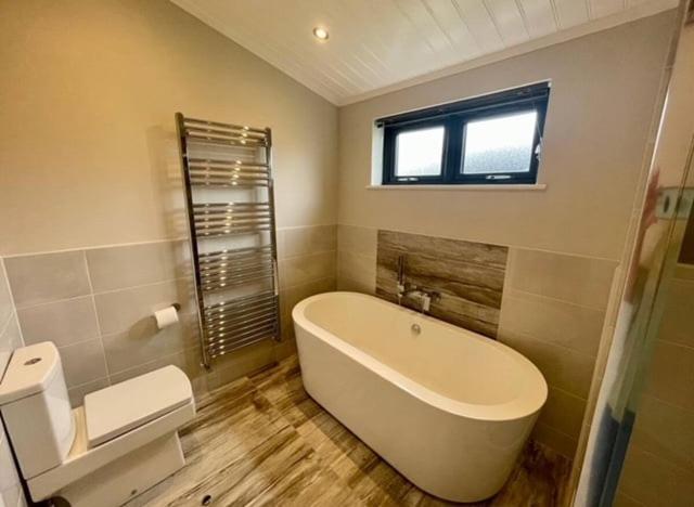 *Luxury Holiday Home With Hot Tub Close To Beach* Penally Exterior foto