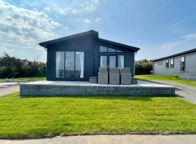 *Luxury Holiday Home With Hot Tub Close To Beach* Penally Exterior foto